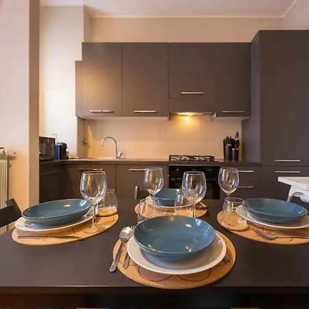Bright & Cozy 2 Bedroom Flat 50m From M4 Stop Appartamento *