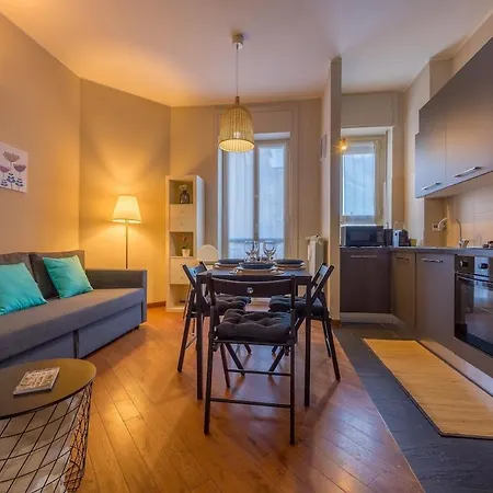 Bright & Cozy 2 Bedroom Flat 50m From M4 Stop Milaan